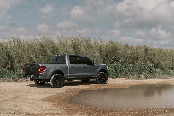 Фото дисков 4PLAY 4P83  на Ford F-150 XIV