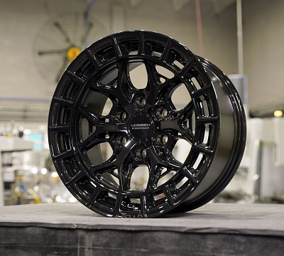 Vossen HFX-1 (6-Lug)