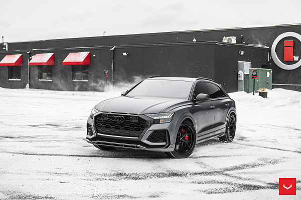 Фото дисков Vossen HF-5 Черный сатин на Audi Q8