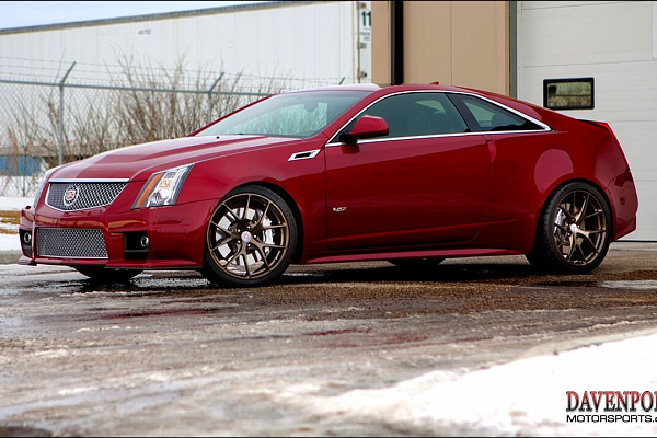 Фото дисков HRE P101 Глянцевая бронза на Cadillac CTS II
