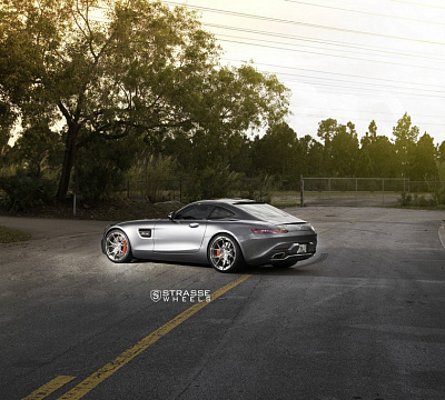 Фото дисков Strasse Wheels SM5R Deep Concave Monoblock на Mercedes-Benz AMG GT I