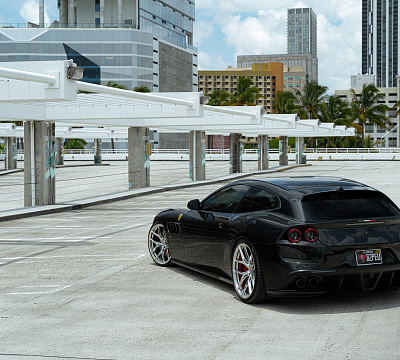 Фото дисков Vossen S21-01 на Ferrari GTC4Lusso