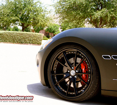 Фото дисков HRE S104 на Maserati GranTurismo I