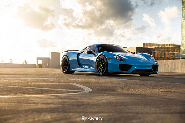 Фото дисков Anrky AN38 Черный сатин на Porsche 918 Spyder