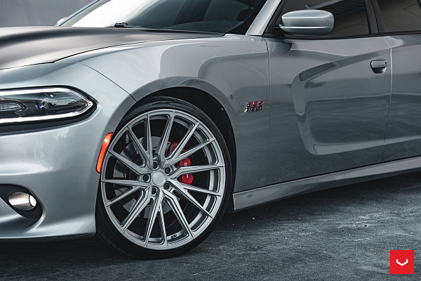 Фото дисков Vossen HF-4T Серебро на Dodge Charger VII