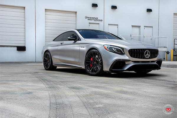 Фото дисков Vossen M-X3 Черный глянец на Mercedes-Benz S-Class (W222, C217)