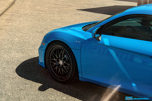 Фото дисков HRE 540C Черный глянец на Audi R8 (4S)