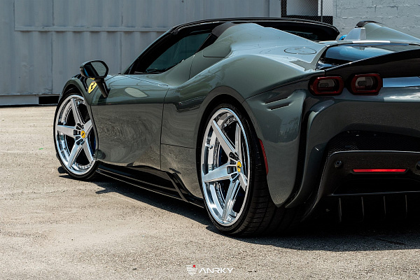 Фото дисков Anrky RS5.3 Полированный лак на Ferrari SF90