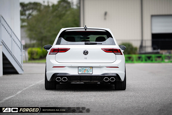 Фото дисков BC Forged KZ15 Глянцевый темный лак на Volkswagen Golf VIII