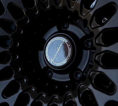 Фото дисков Brixton Forged TR20 на McLaren 720S