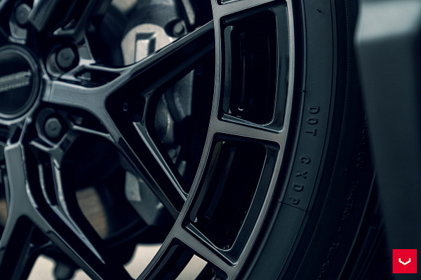 Фото дисков Vossen HFX-1 (6-Lug) Черный глянец на Chevrolet Silverado IV