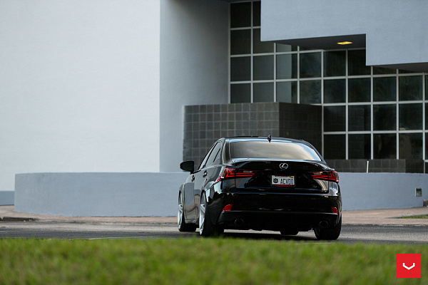 Фото дисков Vossen CV3 Серебро на Lexus IS II