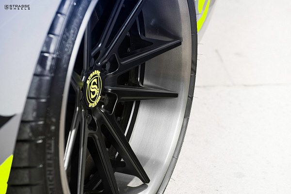 Фото дисков Strasse Wheels SV1 Deep Concave FS Черный матовый на BMW 4/M4 (F32/F82)