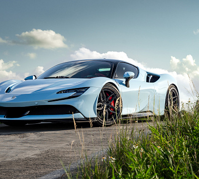 Фото дисков Strasse Wheels SV4-RS Deep Concave FS на Ferrari SF90