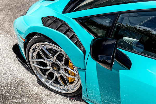 Фото дисков Anrky AN36 Полированный лак на Lamborghini Huracan