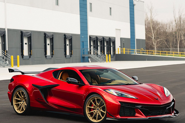 Фото дисков Brixton Forged PF11 R / RS Сатиновое золото на Chevrolet Corvette C8