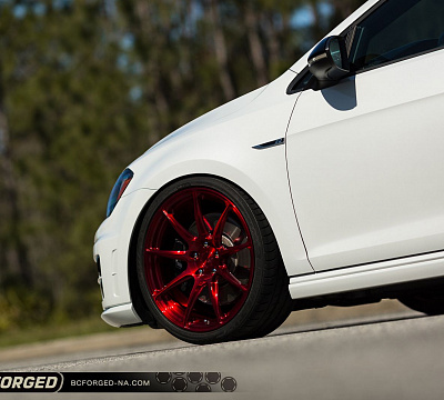 Фото дисков BC Forged RZ39 на Volkswagen Golf VII