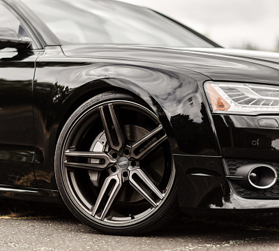 Фото дисков Vossen HF-1 на Audi A/S 8 (D4)