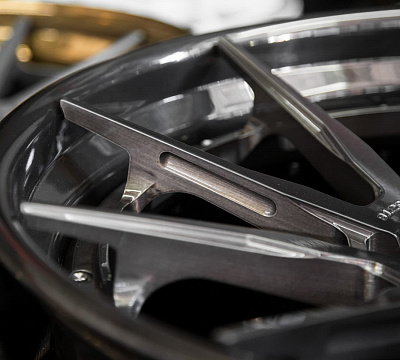 ADV.1 ADV10 Track Spec CS