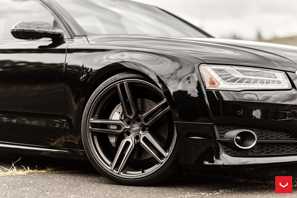 Фото дисков Vossen HF-1 Сатиновый графит на Audi A/S 8 (D4)
