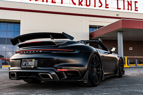 Фото дисков Anrky AN10 Черный глянец на Porsche 911 VIII