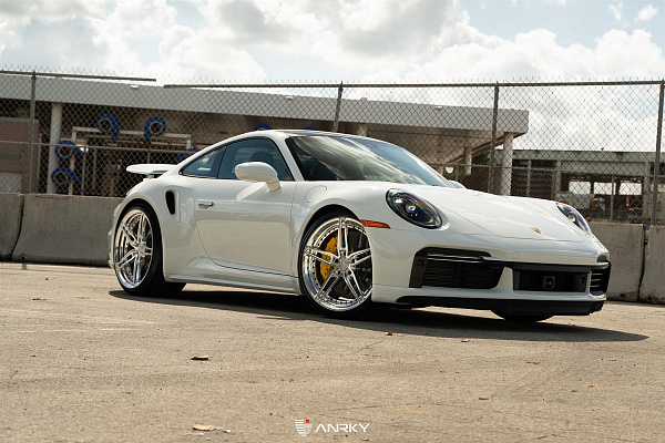 Porsche 992 Turbo