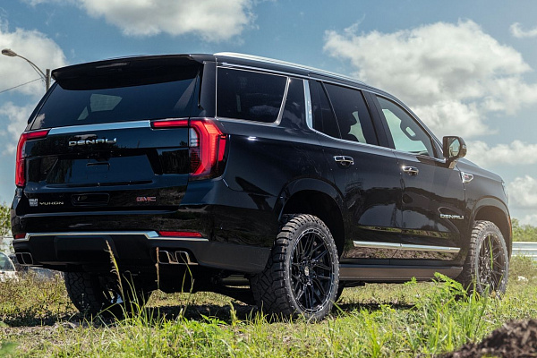 GMC Yukon V