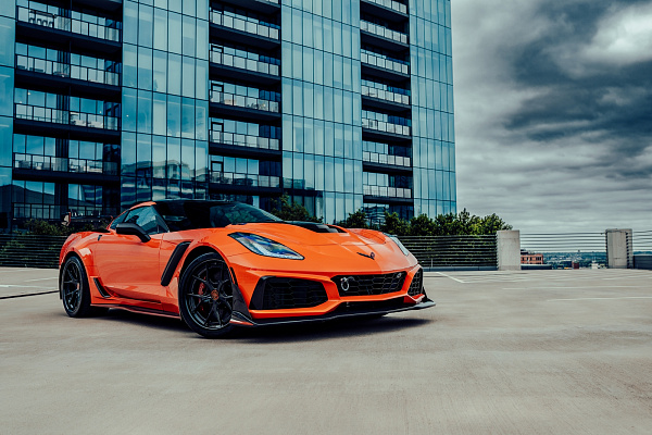 Фото дисков Strasse Wheels SM5R Deep Concave FS Другой цвет на Chevrolet Corvette C7