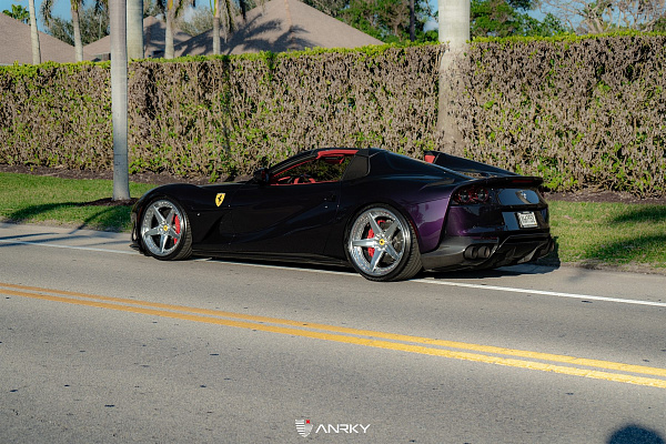 Фото дисков Anrky RS5.3 Полированный лак на Ferrari 812