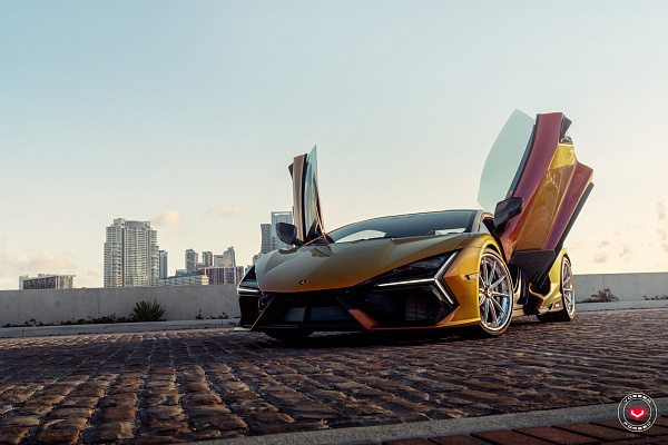 Фото дисков Vossen VPS-2 (3-Piece) Глянцевый лак на Lamborghini Revuelto