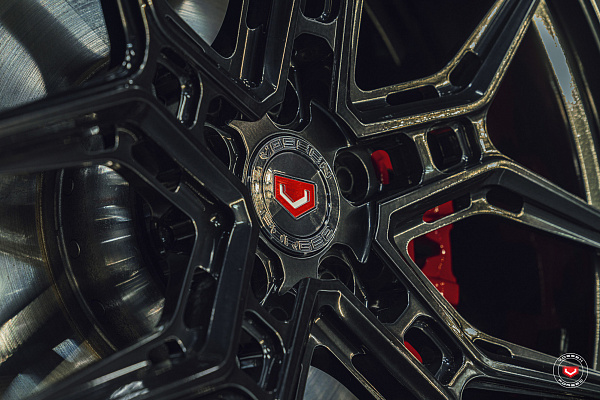 Фото дисков Vossen EVO-4R Глянцевый темный лак на Toyota Supra A90