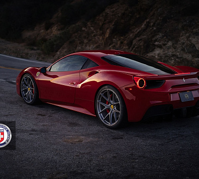 Фото дисков HRE P101 на Ferrari 488