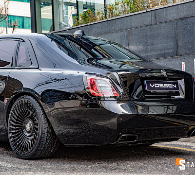 Фото дисков Vossen UV-5 на Rolls-Royce Ghost II