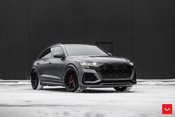 Фото дисков Vossen HF-5 Черный сатин на Audi Q8