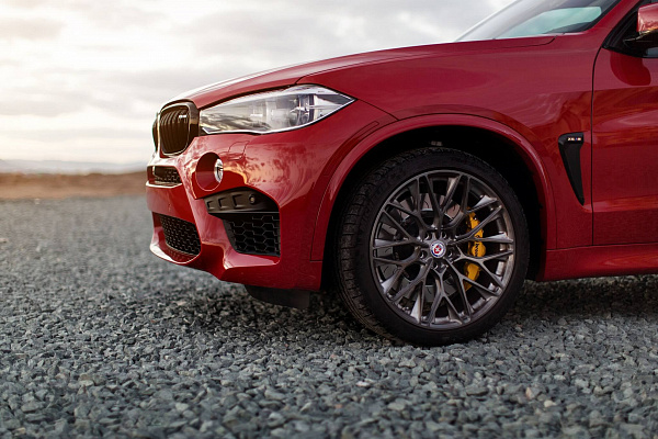 Фото дисков HRE P200 Глянцевый темный лак на BMW X5/X5 M (F15/F85)