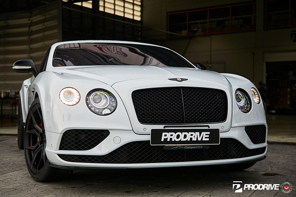 Фото дисков Vossen EVO-3 Черный сатин на Bentley Continental GT II