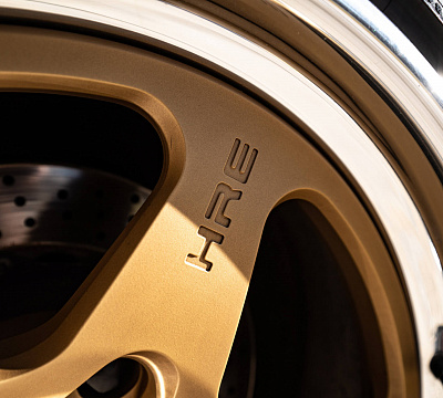Фото дисков HRE 527 на Porsche 911 IV