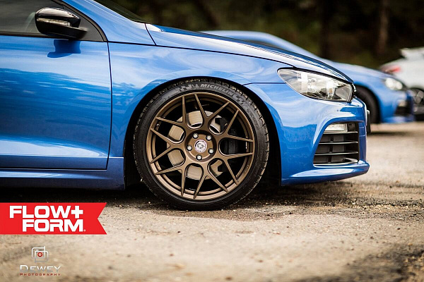 Фото дисков HRE FF01 Сатиновое темное золото на Volkswagen Scirocco III