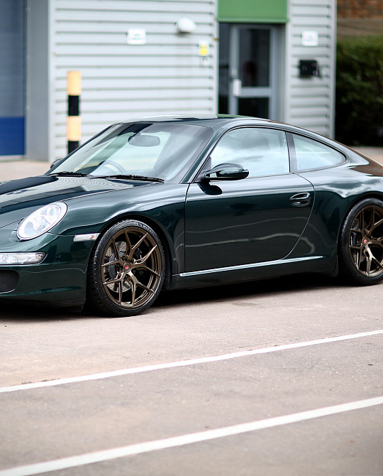 Фото дисков S21-01 Сатиновая бронза на Porsche 911 VI