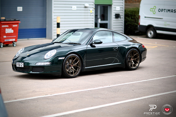 Фото дисков Vossen S21-01 Сатиновая бронза на Porsche 911 VI
