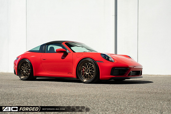 Фото дисков BC Forged MHK519 Сатиновая бронза на Porsche 911 VIII