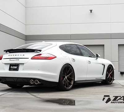Фото дисков HRE P101 на Porsche Panamera I