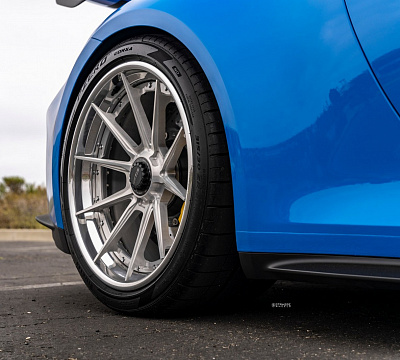 Фото дисков Strasse Wheels SV10 Deep Concave FS на Porsche 911 VIII