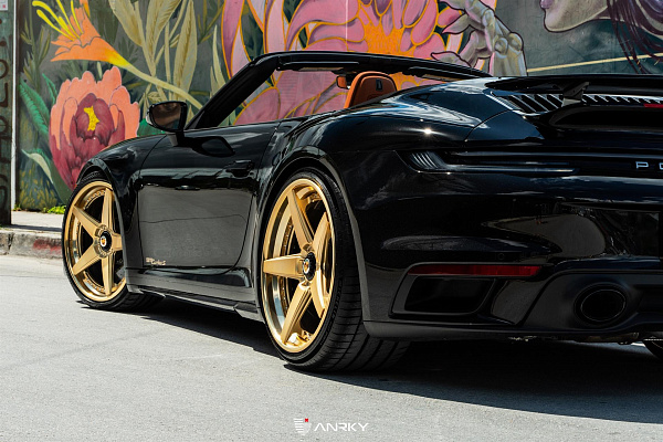 Фото дисков Anrky RS5.3 Сатиновое золото на Porsche 911 VIII