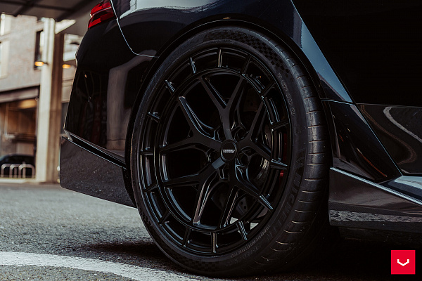 Фото дисков Vossen HFX-1 (5-Lug) Черный сатин на BMW 5/M5 (G60/G90)