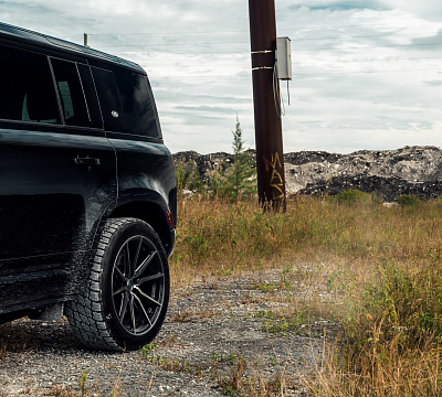 Фото дисков Vossen HF-3 на Land Rover Defender II