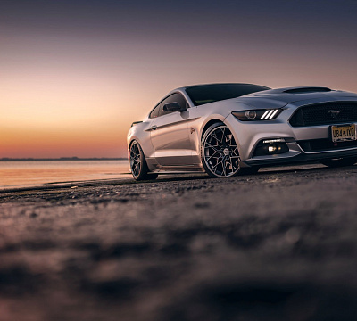 Фото дисков HRE FF10 на Ford Mustang VI
