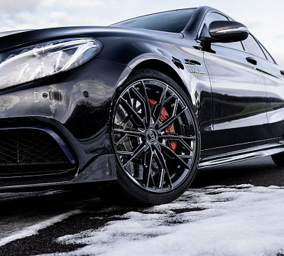 Фото дисков Bola FLS на Mercedes-Benz C-Class (W205)