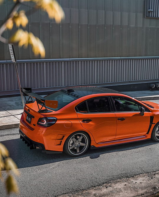 Фото дисков CS5 Глянцевый графит на Subaru WRX VA