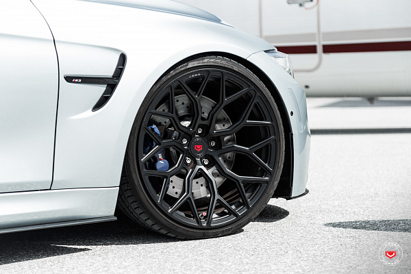 Фото дисков Vossen S17-01 Черный сатин на BMW 3/M3 (F3x/F80)